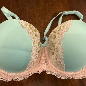 Victoria's Secret Mint and Cream Lace Bra